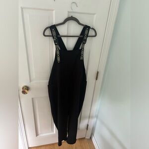 Outdoor, stretchy hiking overalls